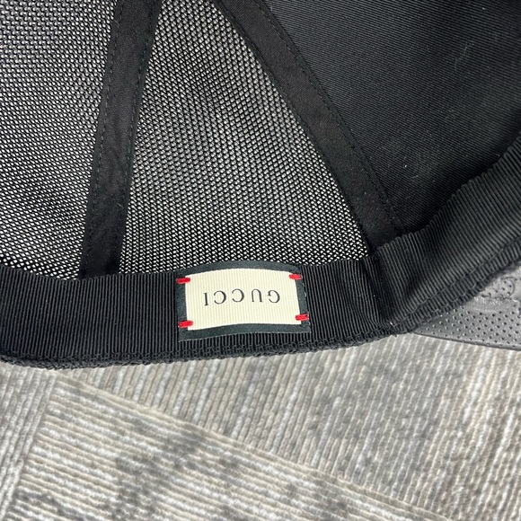 GUCCI BASEBALL CAP GG LOGO MESH LEATHER - Picture 9 of 16